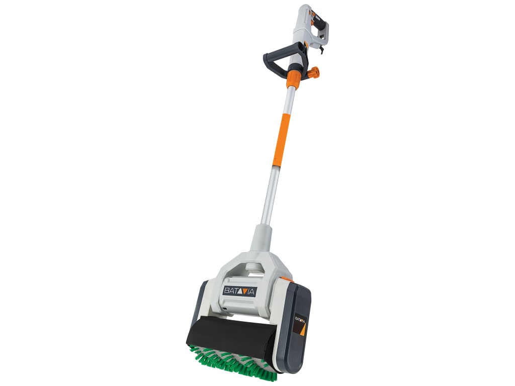 Maxxbrush Outdoor Multi-Brush 26cm (Black) 1020W 240V