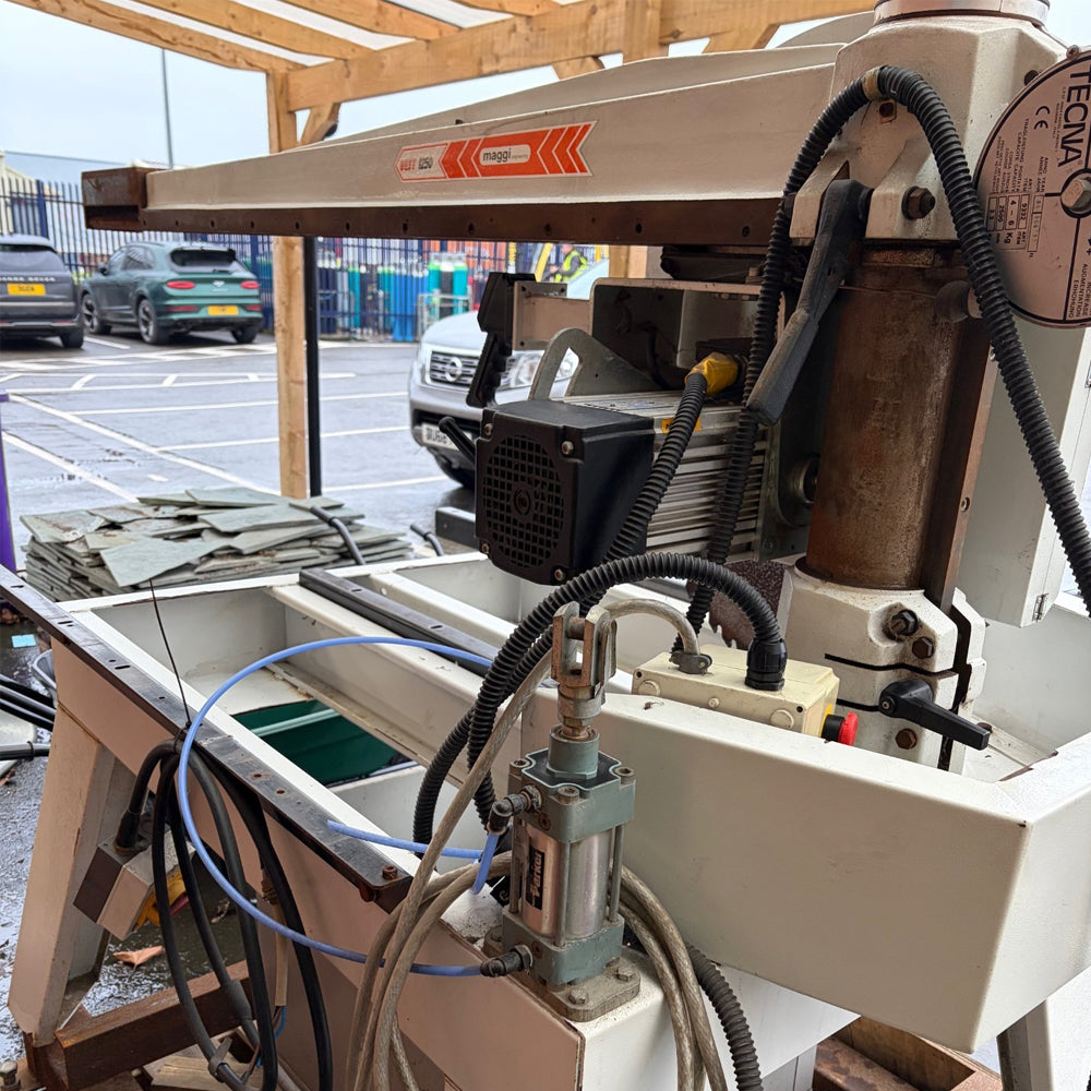 Maggi Best 1250 Radial Arm Saw - Used