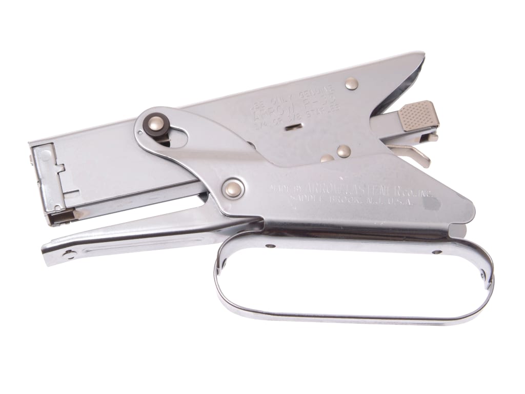 P35 Plier-Type Stapler                                                          