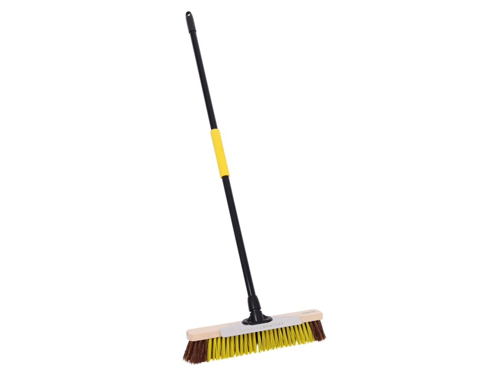 Dual Fill Bass/PET Broom with Metal Scraper 457mm (18in)                        