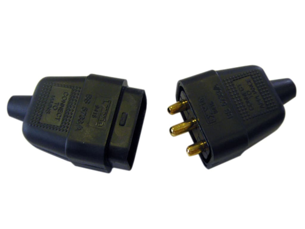 3 Pin Rubber Connector Plug 10A Black                                           