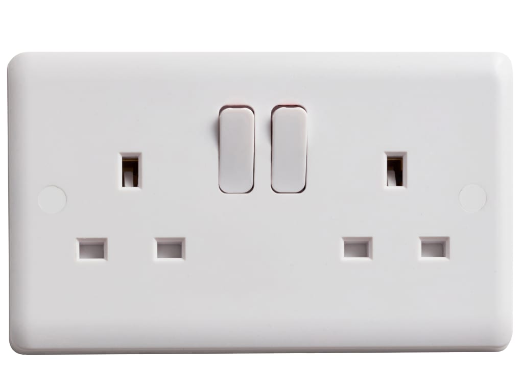Switched Socket 2-Gang 13A                                                      