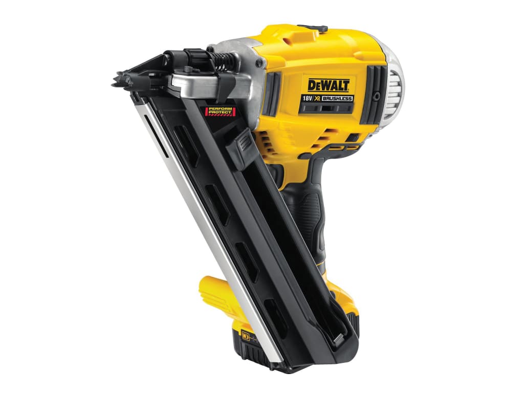 DCN692P2 Cordless XR 2-Speed First Fix Nailer 90mm 18V 2 x 5.0Ah Li-ion         