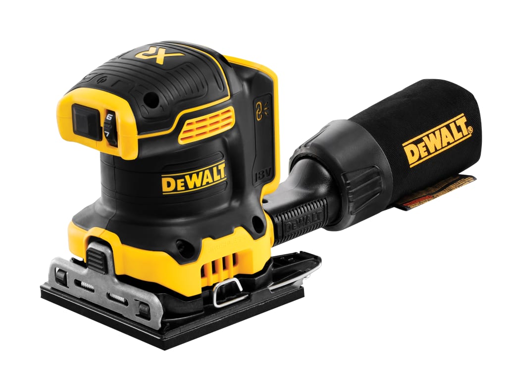 DCW200N XR Brushless 1/4 Sheet Palm Sander 18V Bare Unit                        