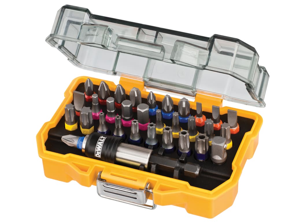 DT7969QZ Screwdriver Bit Set, 32 Piece                                          
