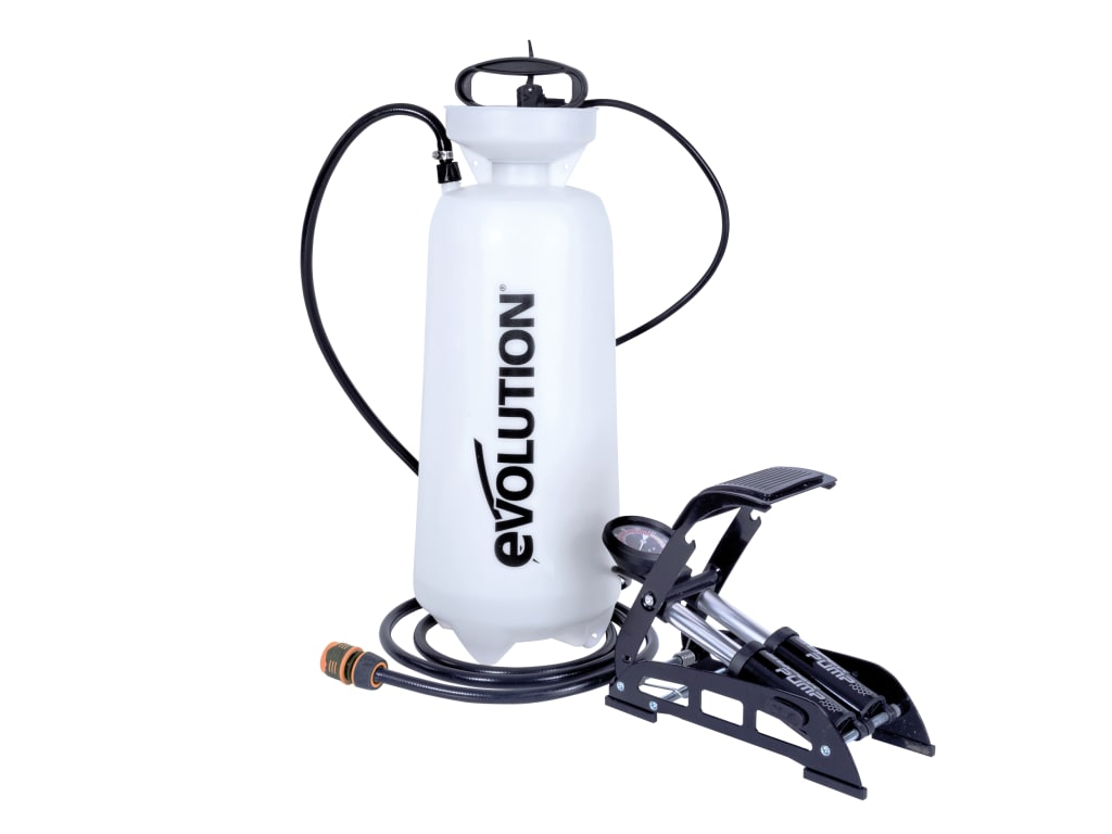 Pressurised Water Bottle with Foot Pump 15 litre                                