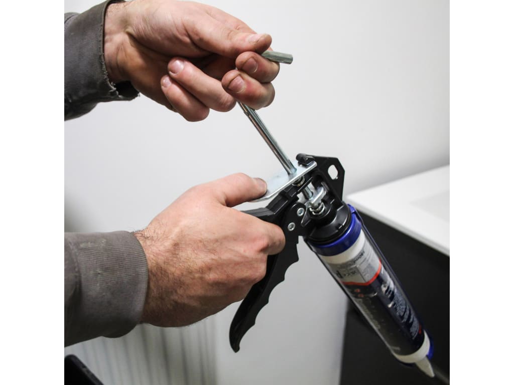 CAULK