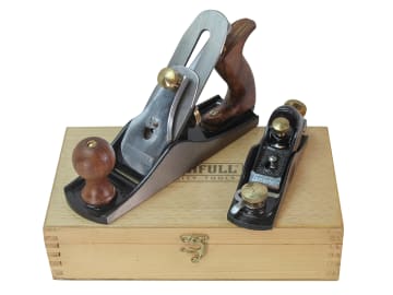 No.4 Plane & No.60 1/2 Plane in Wooden Box                                      