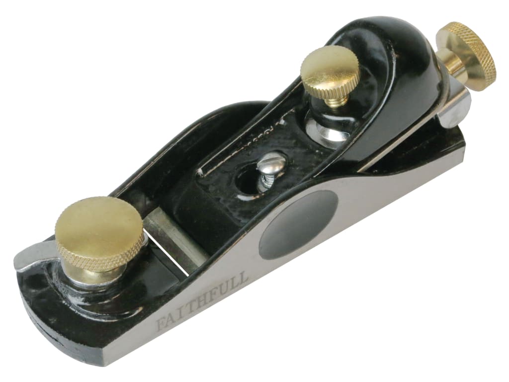 No.60 1/2 Block Plane in a Wooden Box                                           
