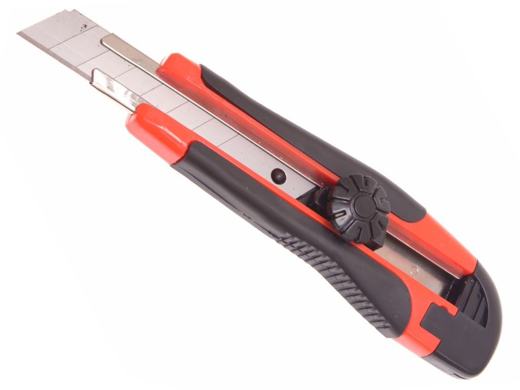 Retractable Snap-Off Trimming Knife 18mm                                        