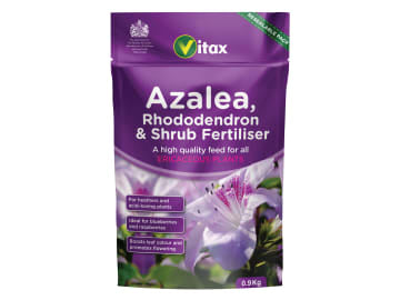 Azalea, Rhododendron & Shrub Fertilizer 0.9kg Pouch                             