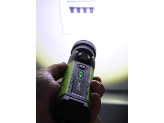 T100ZR Rechargable Zoom Lamp - [product-vendor]
