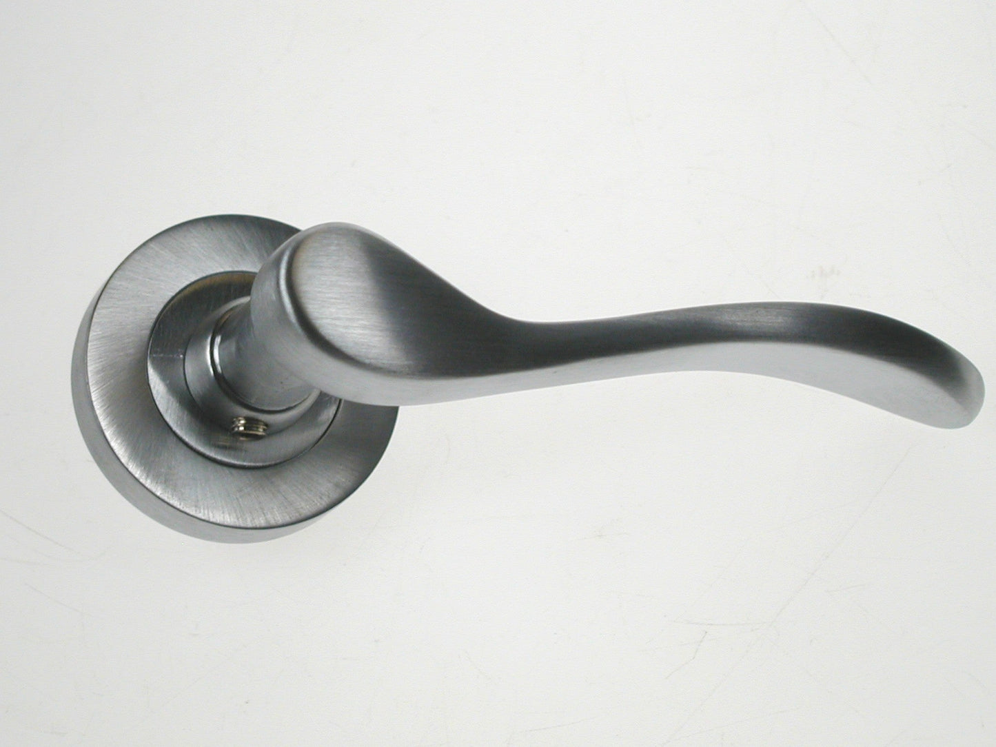 Exeter Door Handle Round Rose, Morgans OJ